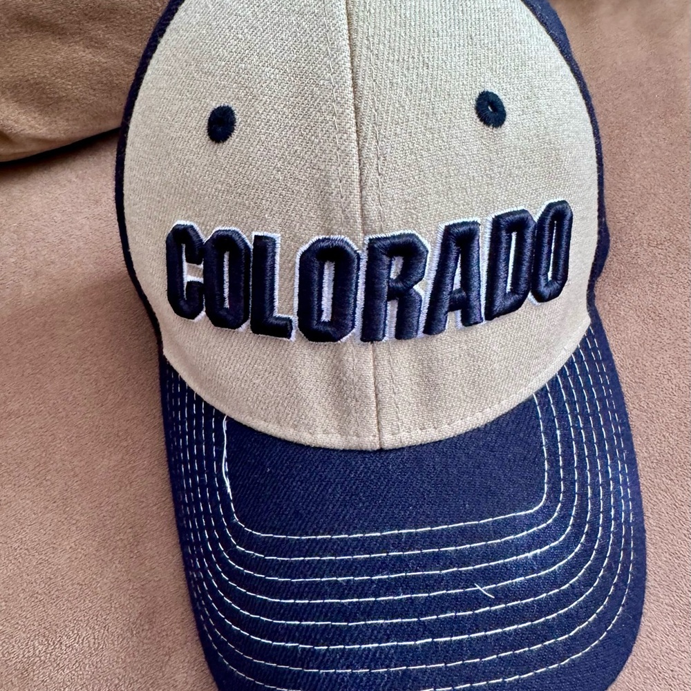 Colorado Embroidered Beige and Navy Cap